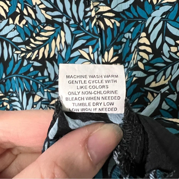 Elementz Woman Grey-Blue, Tan, Black & Teal Fern Pattern Mock Layer 3/4 Sleeve - Picture 7 of 8